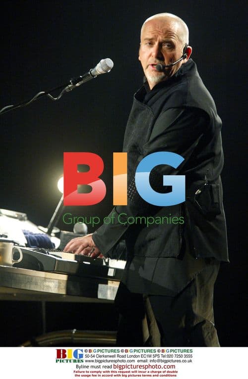 Adele Performs at Glastonbury Festival