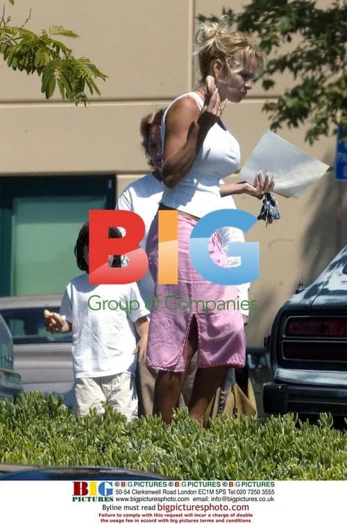 Pamela Anderson and son leaving church on Mother\'s Day