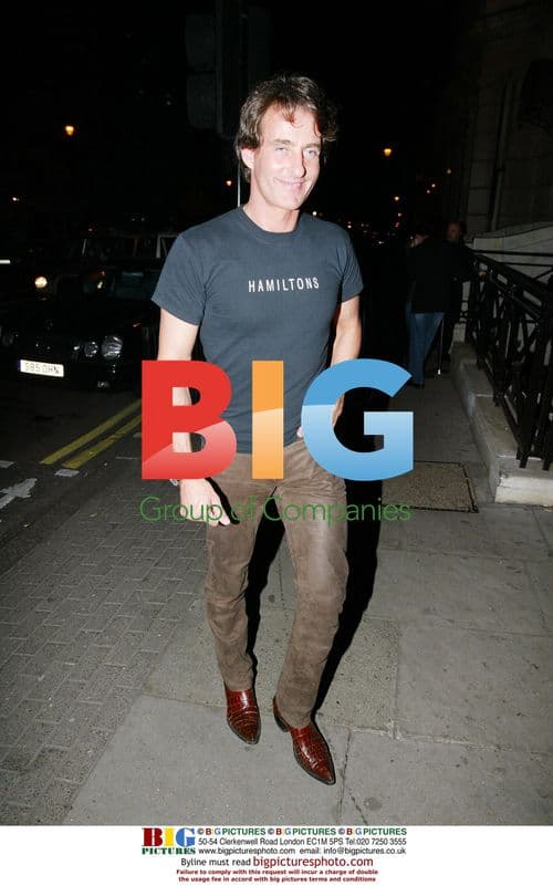 Tim Jeffreys at Aura Bar and Kitchen