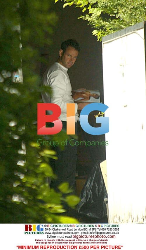 MR WRIGHT Looks at Porno Mags