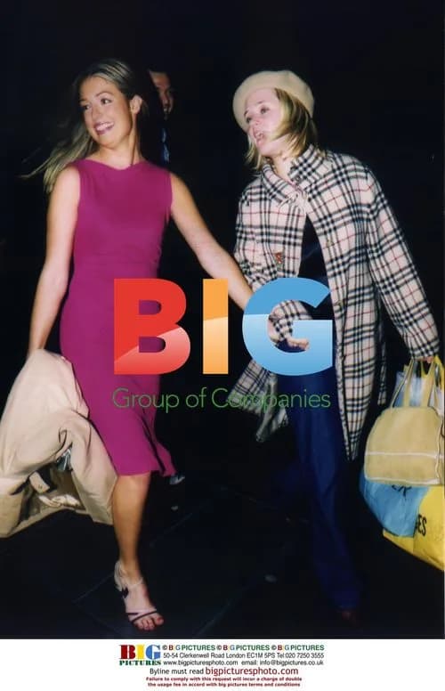 Cat Deeley Leaving Bar with Friends