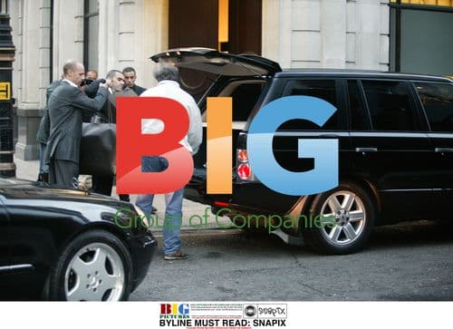 Justin Timberlake Shopping in Gucci