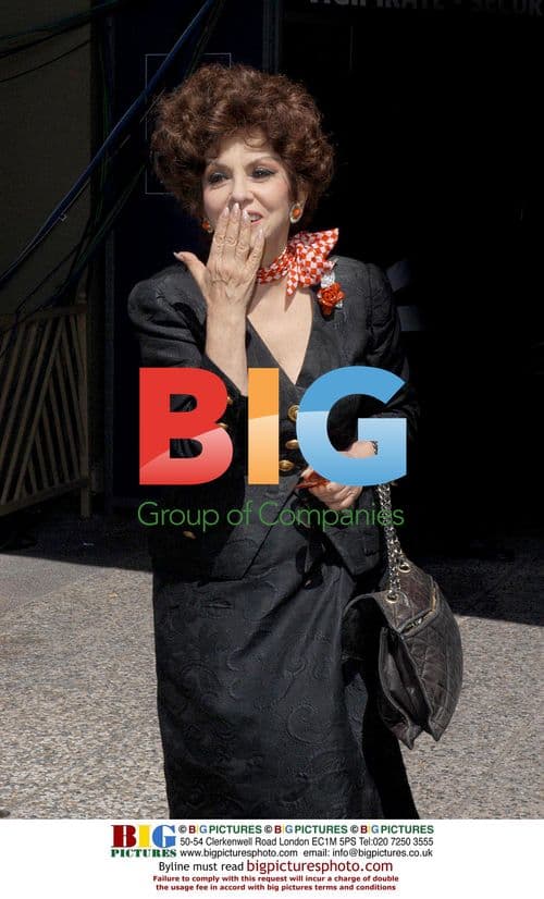 Gina Lollobridgida at Cannes 2003