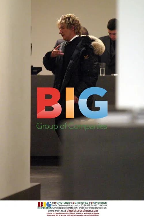 Rod Stewart and Penny Lancaster Shopping in London