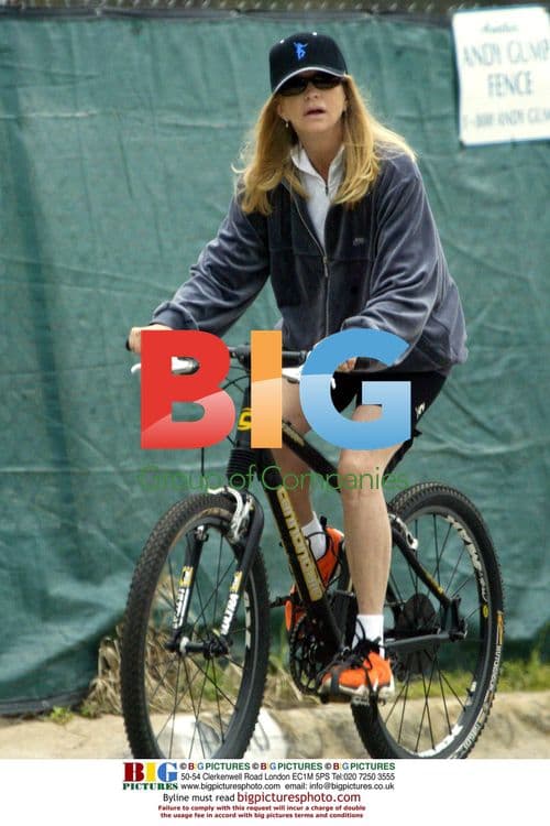 Goldie Hawn Bike Ride in Santa Monica