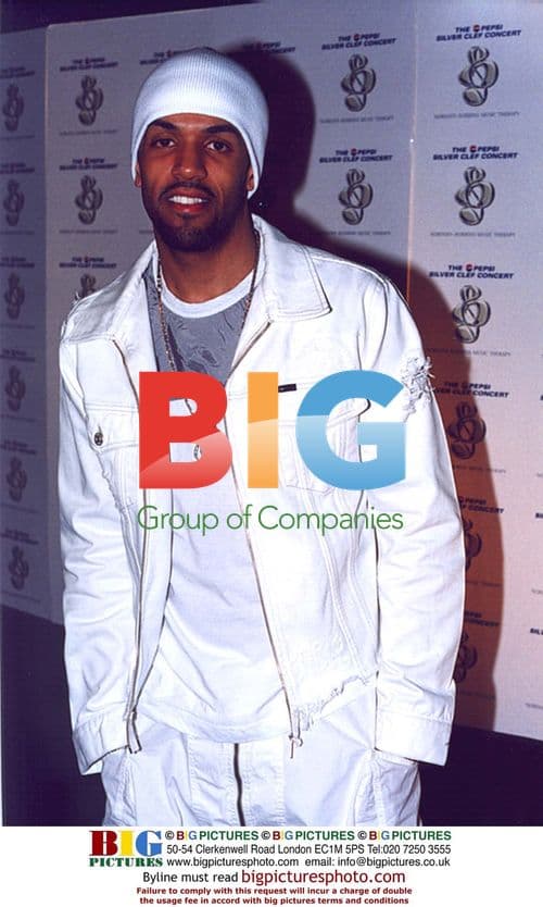 POP BOY BAND 'BLUE' AT 'THE PEPSI SILVER CLEF' CONCERT