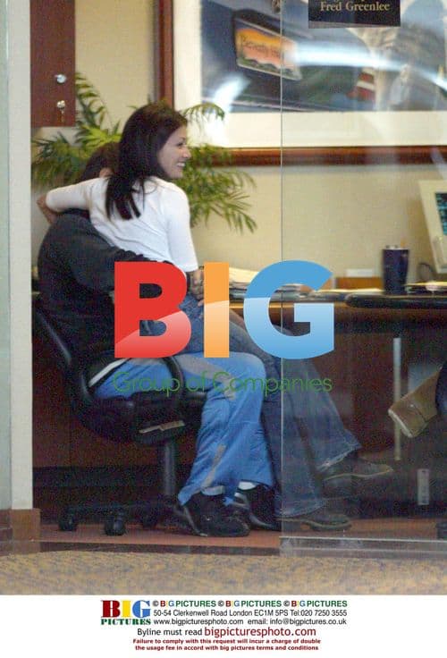 Shannon Doherty and husband shop for Mercedes