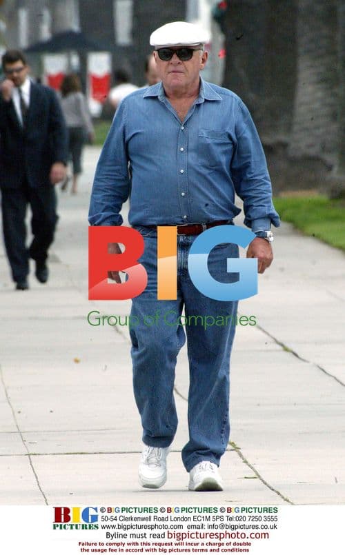 Anthony Hopkins shopping in Santa Monica