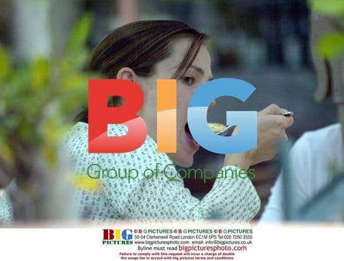 Jennifer Garner leaving coffee shop