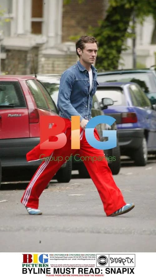 Jude Law Leaves North London Home Unhappily