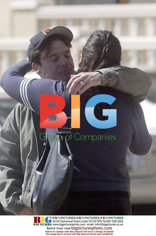 Mike Myers and Wife Shopping