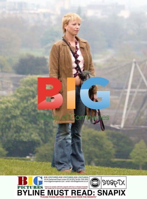 Sara Cox enjoys family time with dog