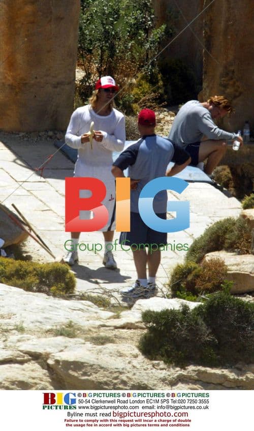 Brad Pitt Sword Fighting on 'Troy' Set