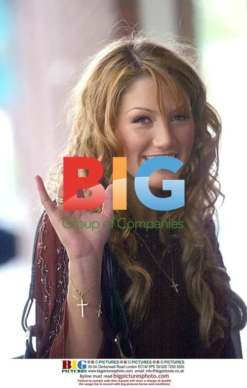 Delta Goodrem Shopping in North London