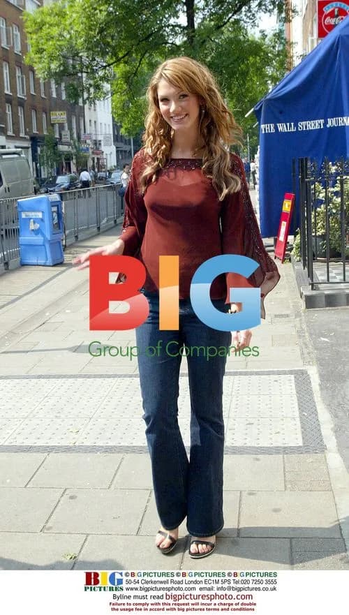 Delta Goodrem Shopping in North London
