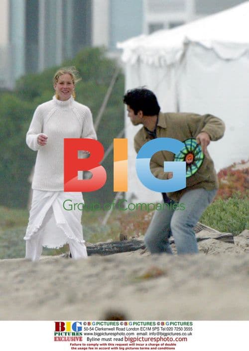 Christina Applegate and Husband Frisbee in Malibu