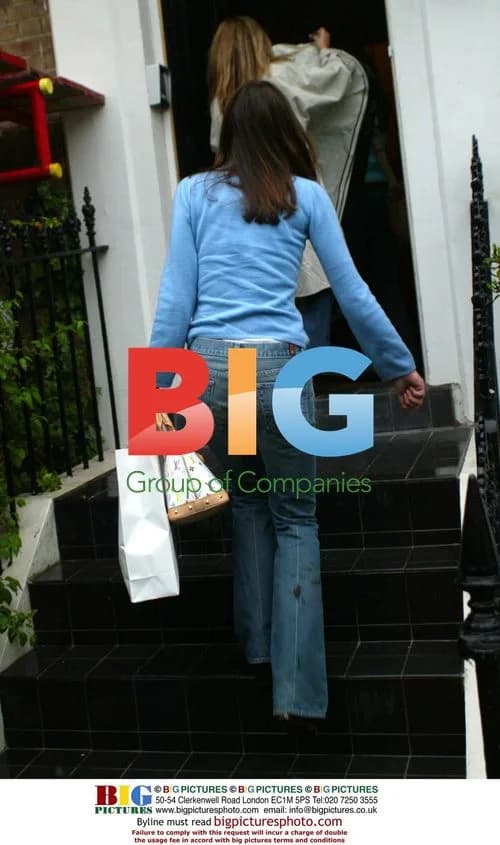 Liz Hurley Leaving Nicky Clarke's Hair Salon
