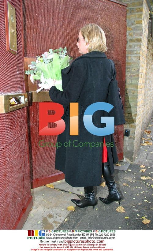 Flowers Delivered to Heather Mills & Paul McCartney