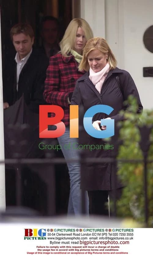Claudia Schiffer House Hunting in London
