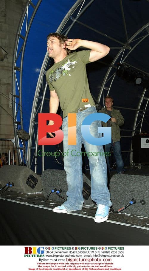 Selena Gomez and Cara Delevingne Arrive at Paris Fashion Week