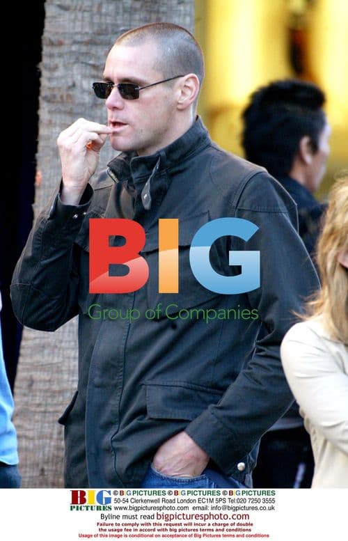 Jim Carrey Meets Up with Friends