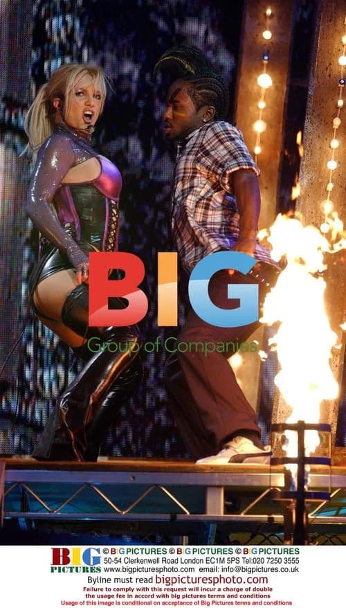 Britney Spears Performs at American Music Awards