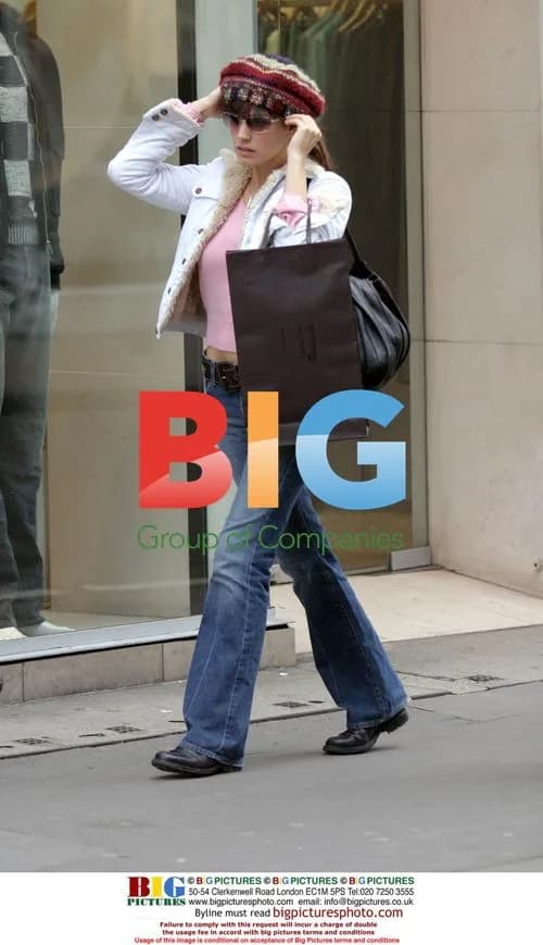 Kelly Brook Shopping in London