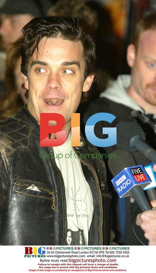 Jessica Alba and husband at event