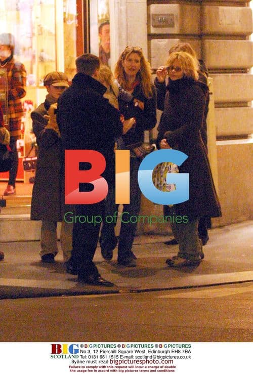 Meg Ryan and Laura Dern Shop with Sons