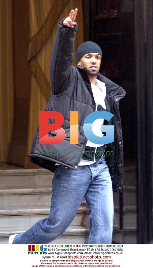 Craig David Leaves Paris Hotel