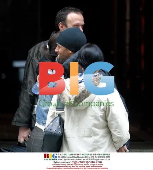 Craig David Leaves Paris Hotel