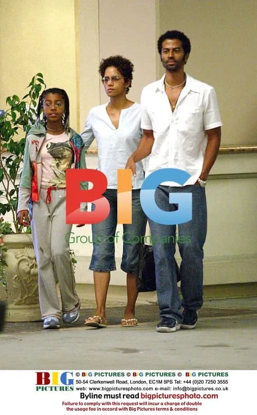 Eric Benet Spends Day with Halle Berry and Daughter