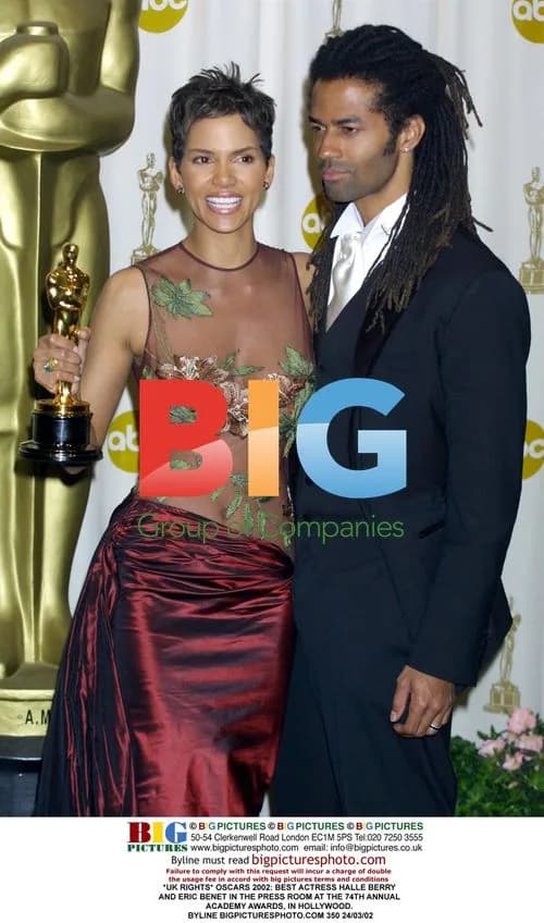 Halle Berry and Eric Benet at Oscars 2002
