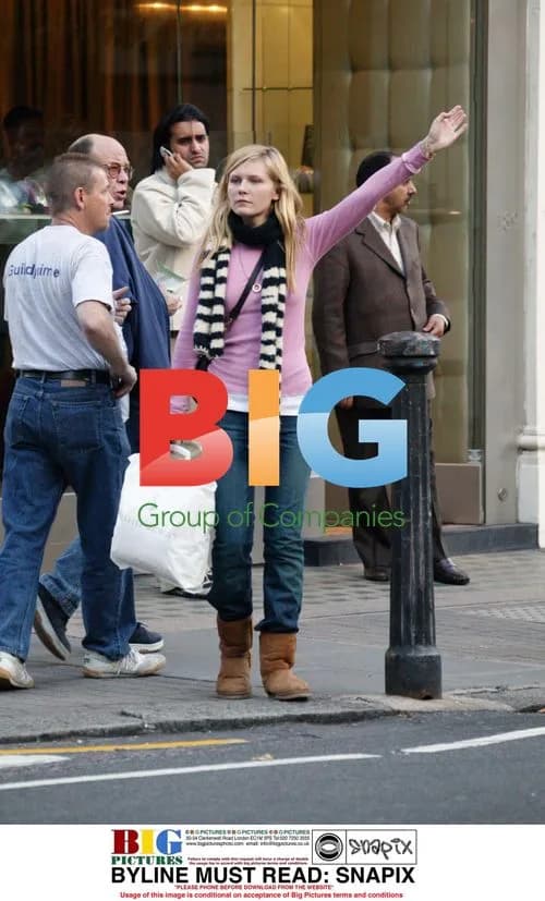 Kirsten Dunst Shopping in Marni on Sloane Street