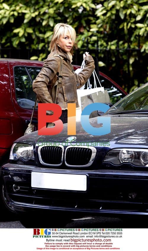 Leslie 'Lips' Ash Shopping in London