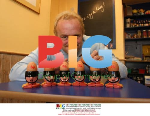 TV Chef Antony Worrall Thompson Launches Egg Campaign