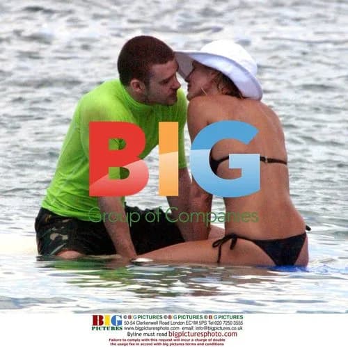 Cameron Diaz and Justin Timberlake in Hawaii