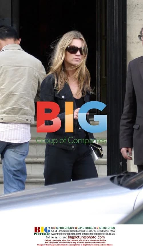 Kate Moss, Lila, and Naomi Campbell Shopping in Paris