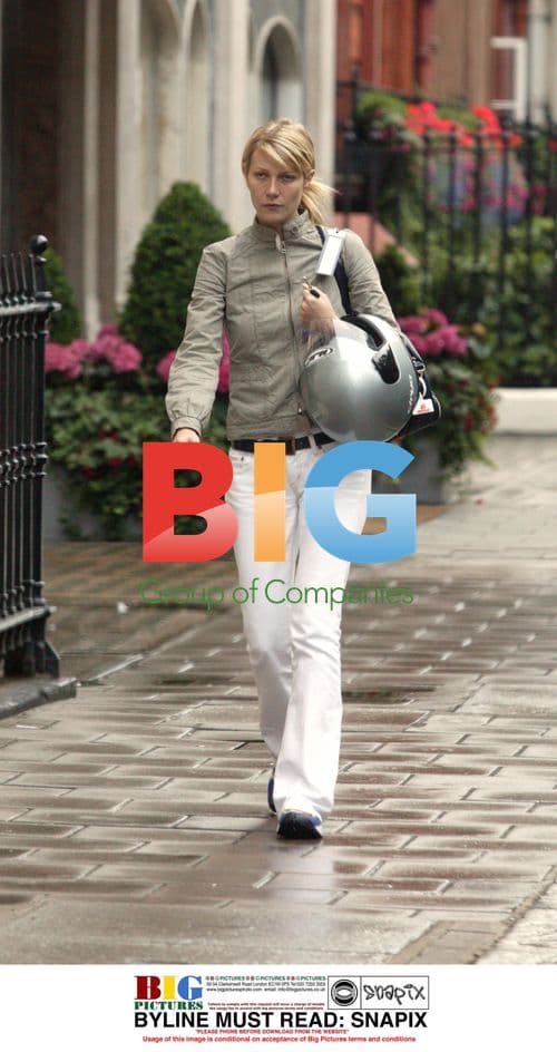 Gwyneth Paltrow Running Errands in London