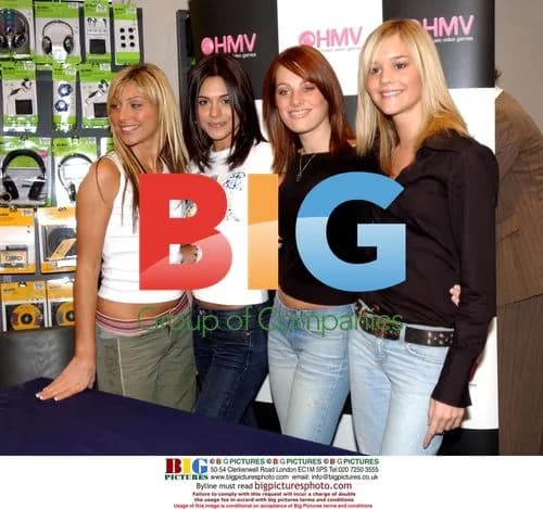Clea girl band in-store signing