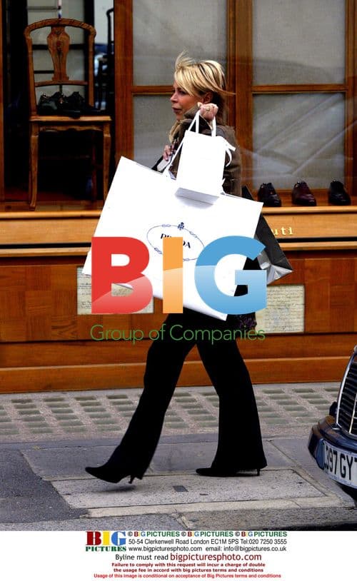 Leslie 'Lips' Ash Shopping in London