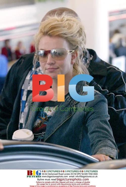 Britney Spears at Airport with Boyfriend