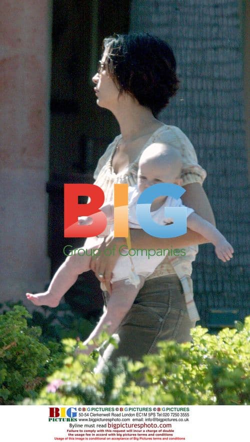 Catherine Bell with family at Malibu market