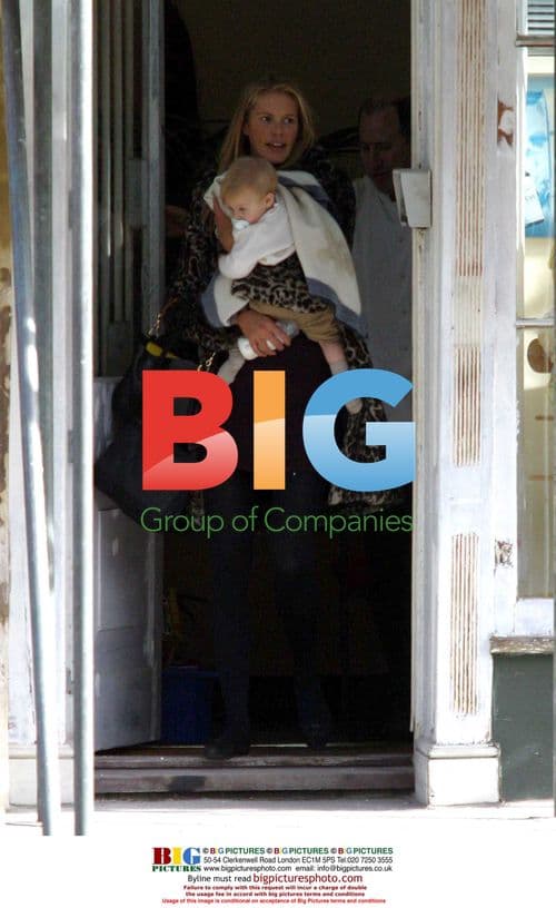 Elle Macpherson Takes Son to Osteopath