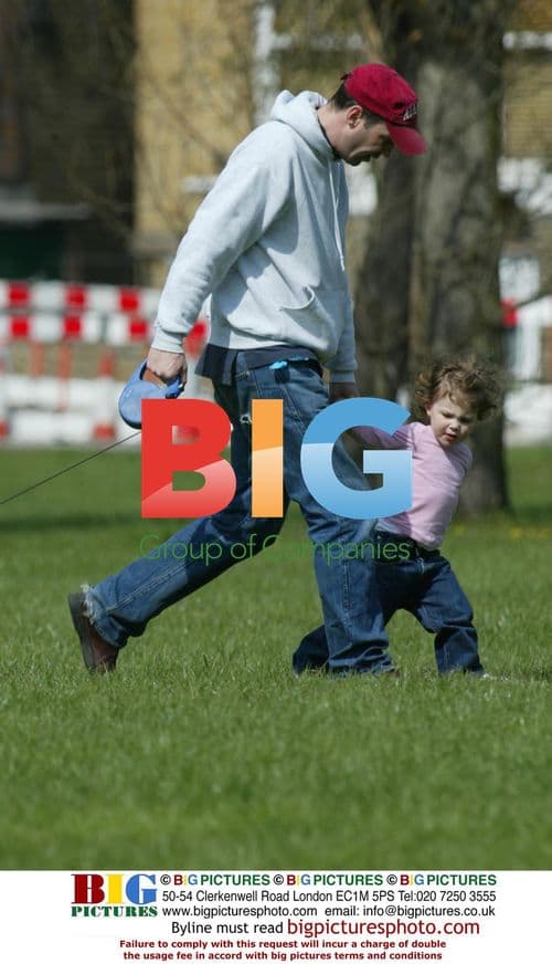 Johnny Vaughan takes daughter Tabitha for walk