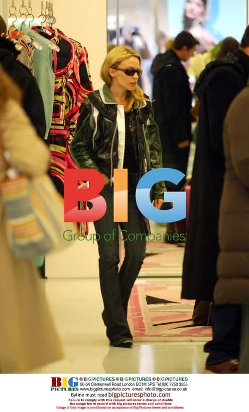 Kylie Minogue Out Shopping with Stylist