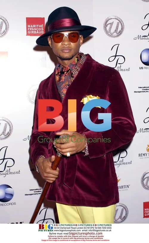 Usher at 25th birthday 'Flashback 1978'
