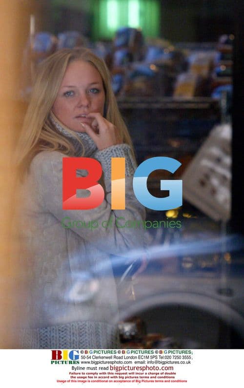 Emma Bunton Grocery Shopping in North London