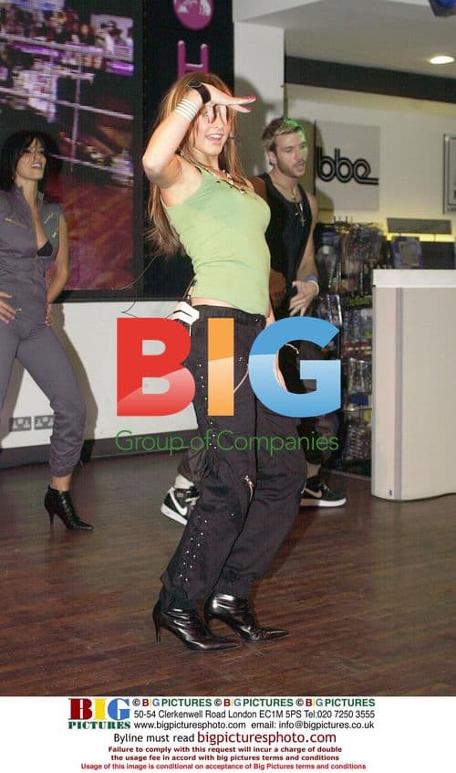 Holly Valance Promotes Single 'State of Mind'