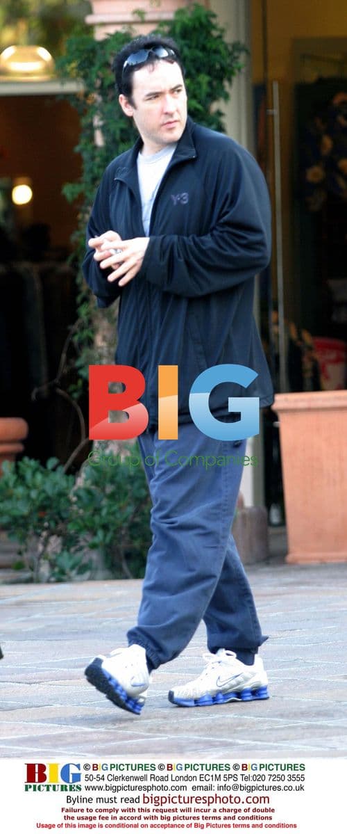 John Cusack's Girlfriend Jodi Lynn O'Keefe Spotted with Ring